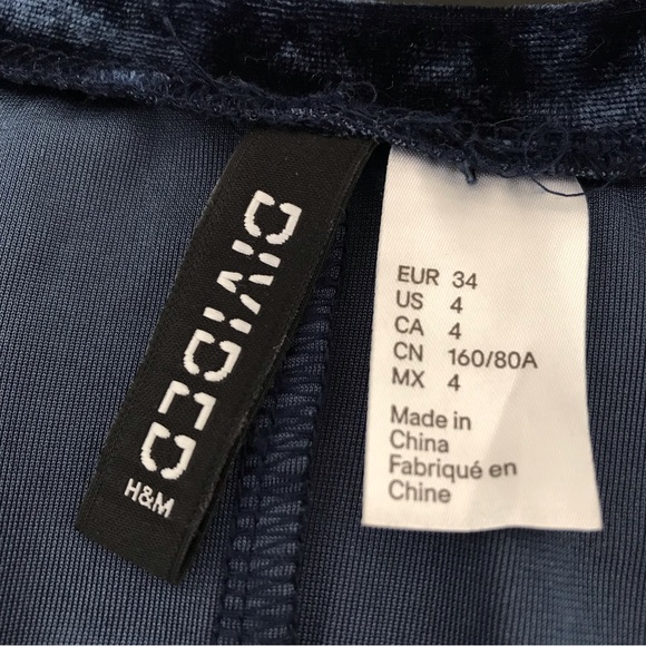 H&M Crushed Velvet Fitted Mini Dress | Blue Velvet Bodycon Ruched Dress - Picture 10 of 13